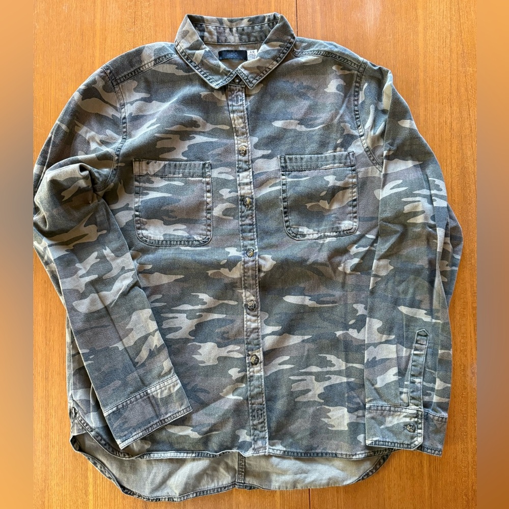 Urban Outfitters BDG Button-up